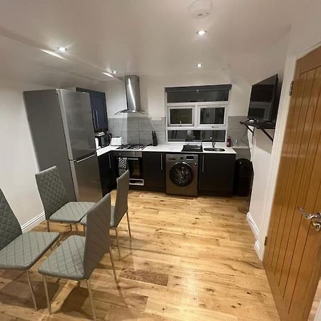 לונדון 2 Bedroom Apartment In Hampdenrd מראה חיצוני תמונה