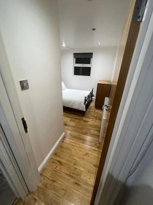 לונדון 2 Bedroom Apartment In Hampdenrd מראה חיצוני תמונה